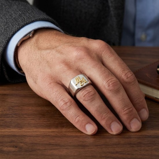 Ανδρικό δαχτυλίδι από μασίφ ασήμι 925 με χρυσά μονογράμματα 14 καρατίων