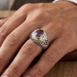 Ανδρικό δαχτυλίδι από μασίφ ασήμι 925  με επίχρυση στεφάνη και πέτρα αμέθυστο