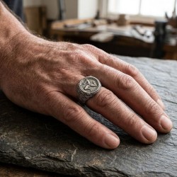  Ανδρικό δαχτυλίδι από μασίφ ασήμι 925  - Τρισκέλιο