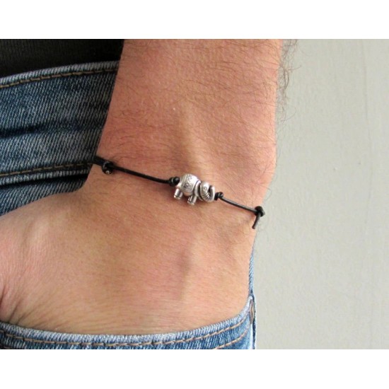 Βραχιόλι από δερμάτινο κορδόνι με ελεφαντάκι