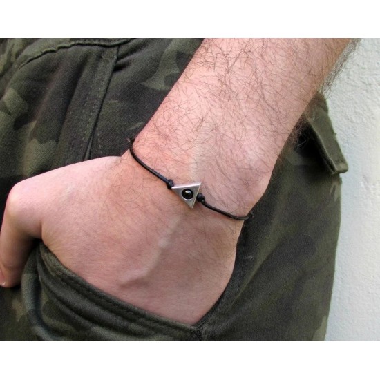 Βραχιόλι  κορδόνι minimalist triangle με γνήσιο δέρμα