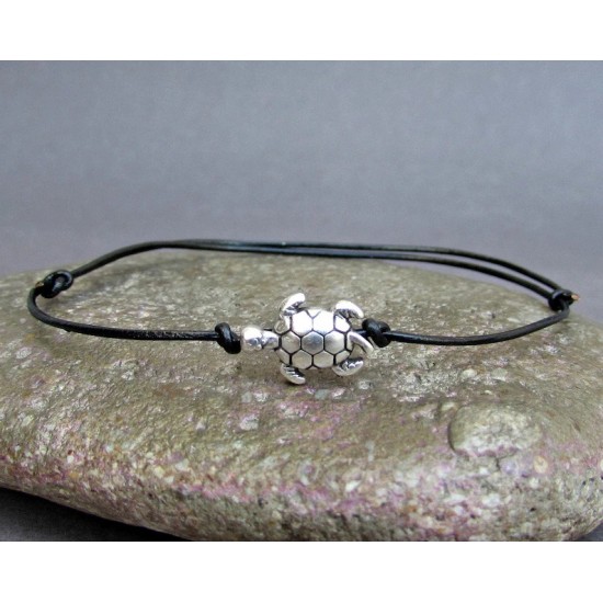 Βραχιόλι από δερμάτινο κορδόνι με χελωνάκι