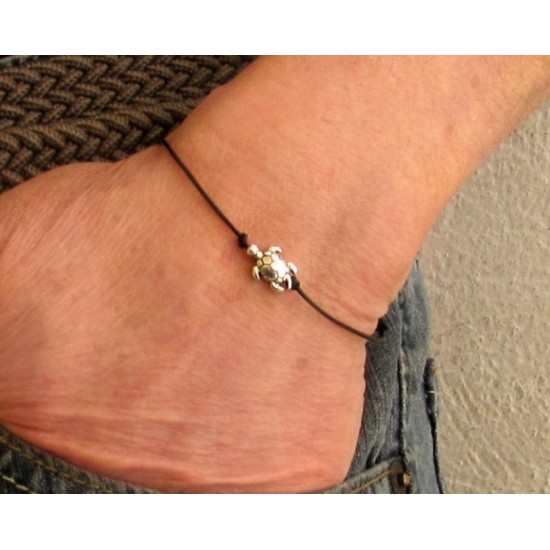 Βραχιόλι από δερμάτινο κορδόνι με χελωνάκι