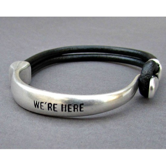 Ανδρικό βραχιόλι χειροπέδα με χά΄ραξη