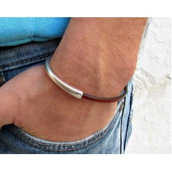 Λεπτή χειροπέδα βραχιόλι με δέρμα