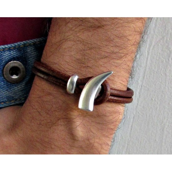 Ανδρικό δερμάτινο βραχιόλι δόντι του λύκου - Κόκκινο καφέ δέρμα