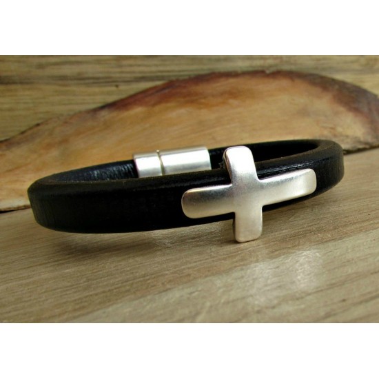 Αντρικό  βραχιόλι με μαύρο και μοτίφ σταυρό