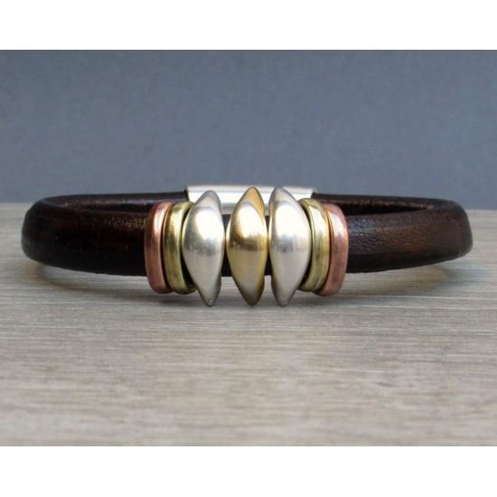 Ανδρικό βραχιόλι με δέρμα regalis και μοτίφ στις αποχρώσεις του χρυσού