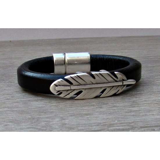 Ανδρικό βραχιόλι με δέρμα regalis και μοτίφ φτερό - Μαύρο δέρμα