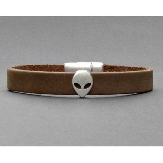 Αντρικό δερμάτινο βραχιόλι με μαγνήτη και με μοτίφ alien