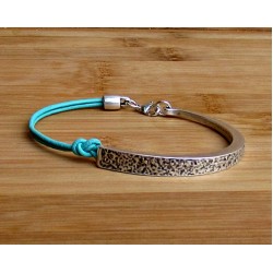 Ανδρικό σφυρήλατο βραχιόλι από δέρμα και λευκό μέταλλο