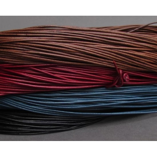 Ανδρικό σφυρήλατο βραχιόλι από δέρμα και λευκό μέταλλο