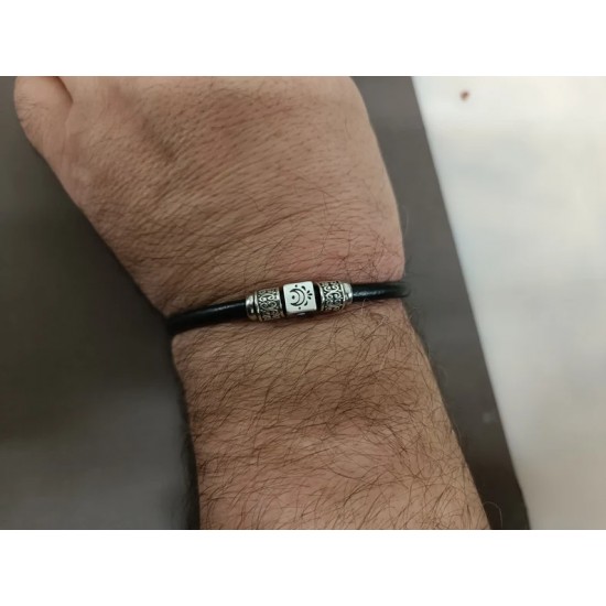 Ανδρικό δερμάτινο βραχιόλι με μεταλλικό μάτι