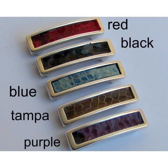 Ανδρικό δερμάτινο βραχιόλι με μοτίφ από φίδι