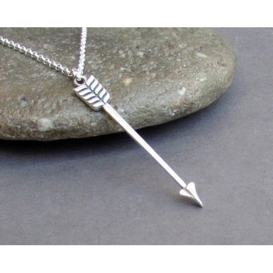 Κολιέ με βέλος και αλυσίδα