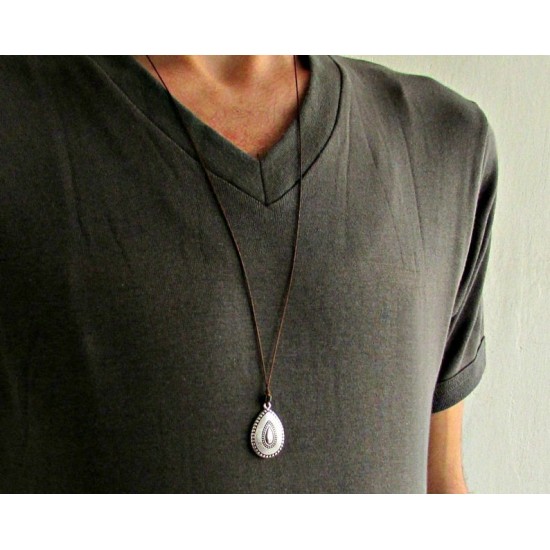 Ανδρικό μενταγιόν σταγόνα