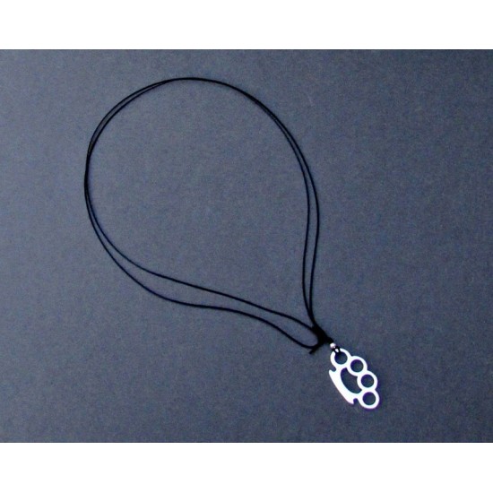 Ανδρικό μενταγιόν σιδερογροθιά