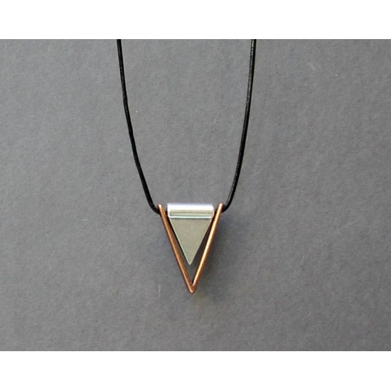 Ανδρικό μενταγιόν τρίγωνο μπρούντζο χαλκό