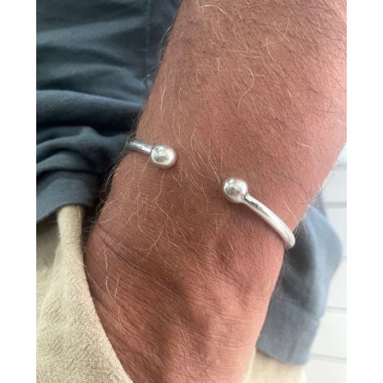 Βραχιόλι χειροπέδα από μασίφ ασήμι 925