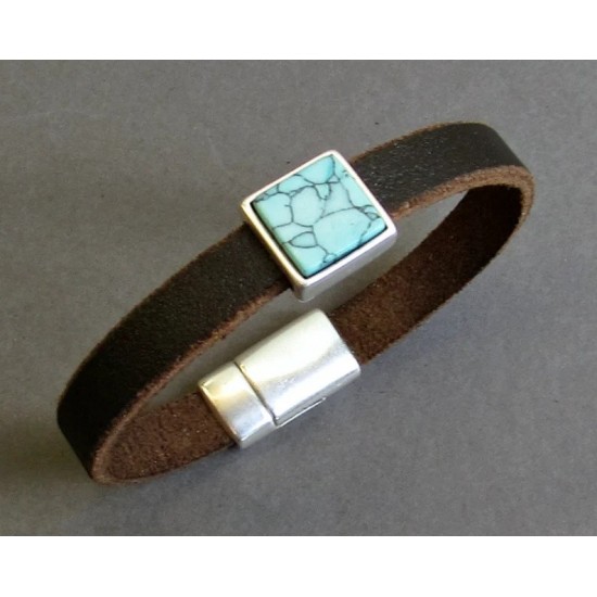 Ανδρικό βραχιόλι με καφέ δέρμα και πέτρα τυρκουάζ