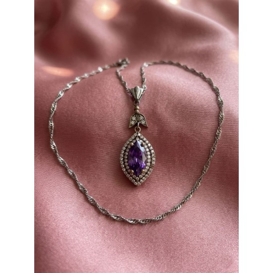 Αντικέ μενταγιόν με ζιργκόν